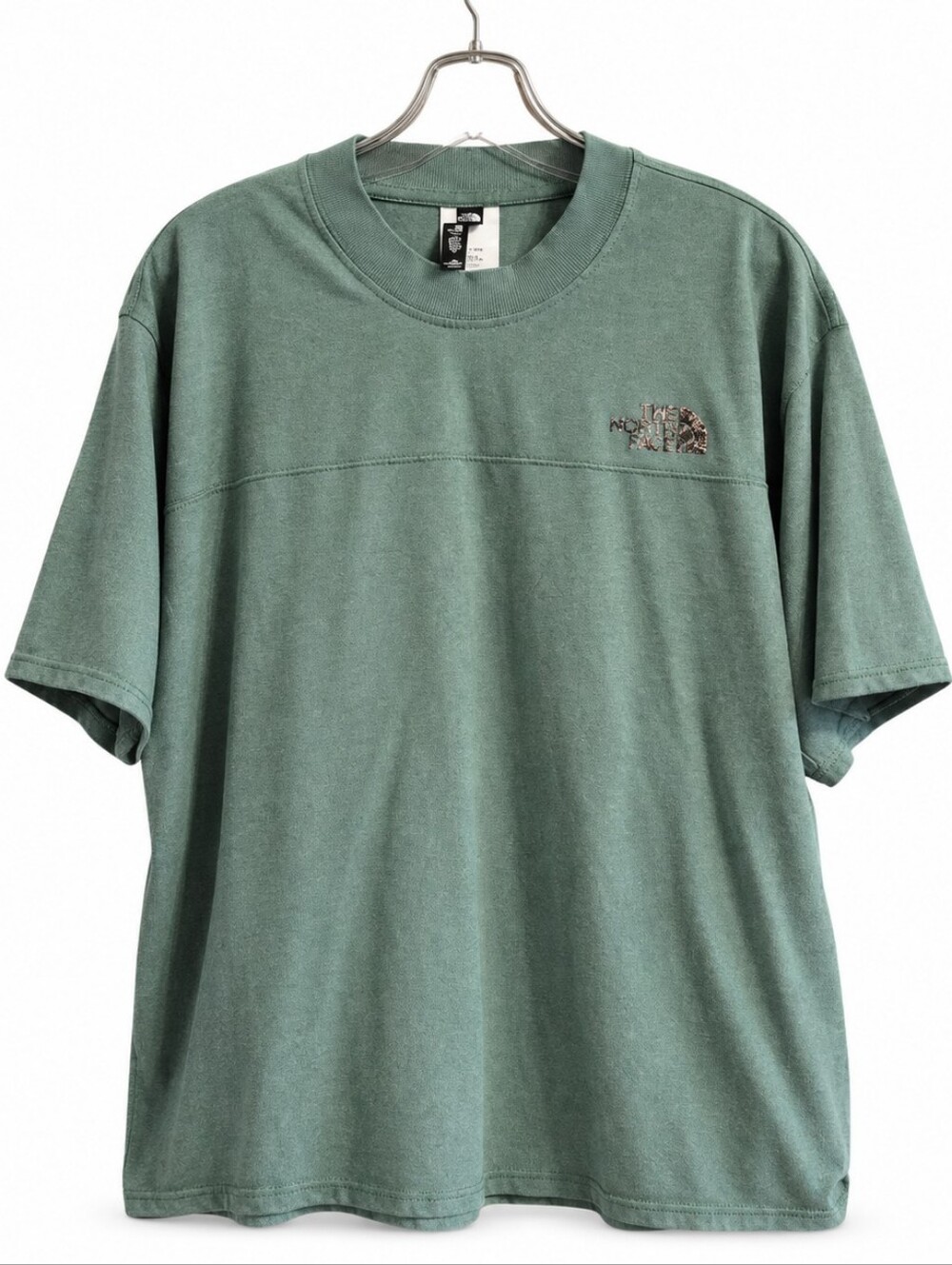 The North Face Men’s XL Green Speckled Short Sleeve T-Shirt Embroidered Logo